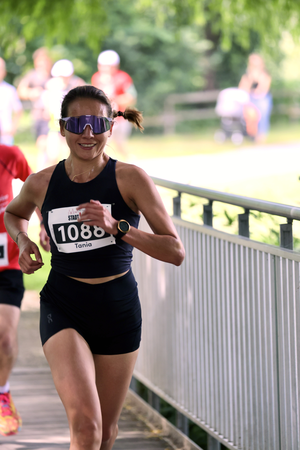 Nahaufnahme eines Läufers beim Stadtlauf Waiblingen