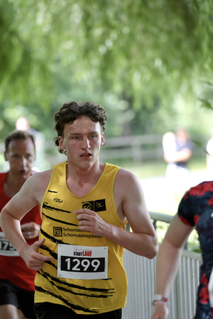 Nahaufnahme eines Läufers beim Stadtlauf Waiblingen