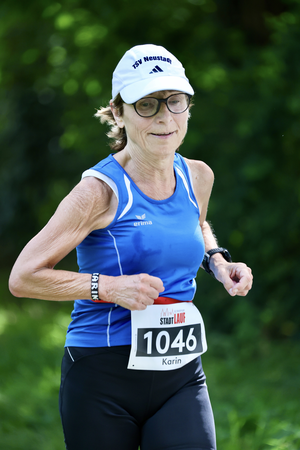 Nahaufnahme einer Läuferin beim Stadtlauf Waiblingen